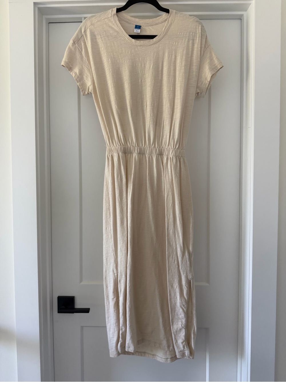 Old Navy Cream Short-Sleeve Maxi Dress
